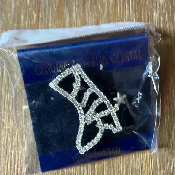 Boot Brooch - Picture 5 of 5